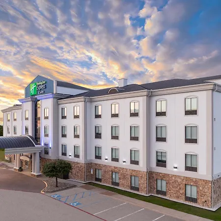 Holiday Inn Express & Suites - Denton North By Ihg